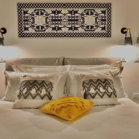 Almari Bed & Breakfast Cagliari Bagian luar foto